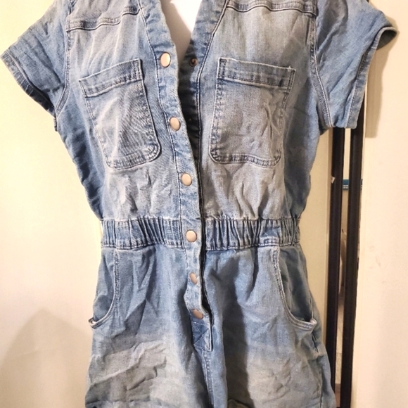 ✨ Celebrity Pink Denim Romper Medium (7-9) Juniors Cute Casual 👖☀️ - Picture 5 of 12